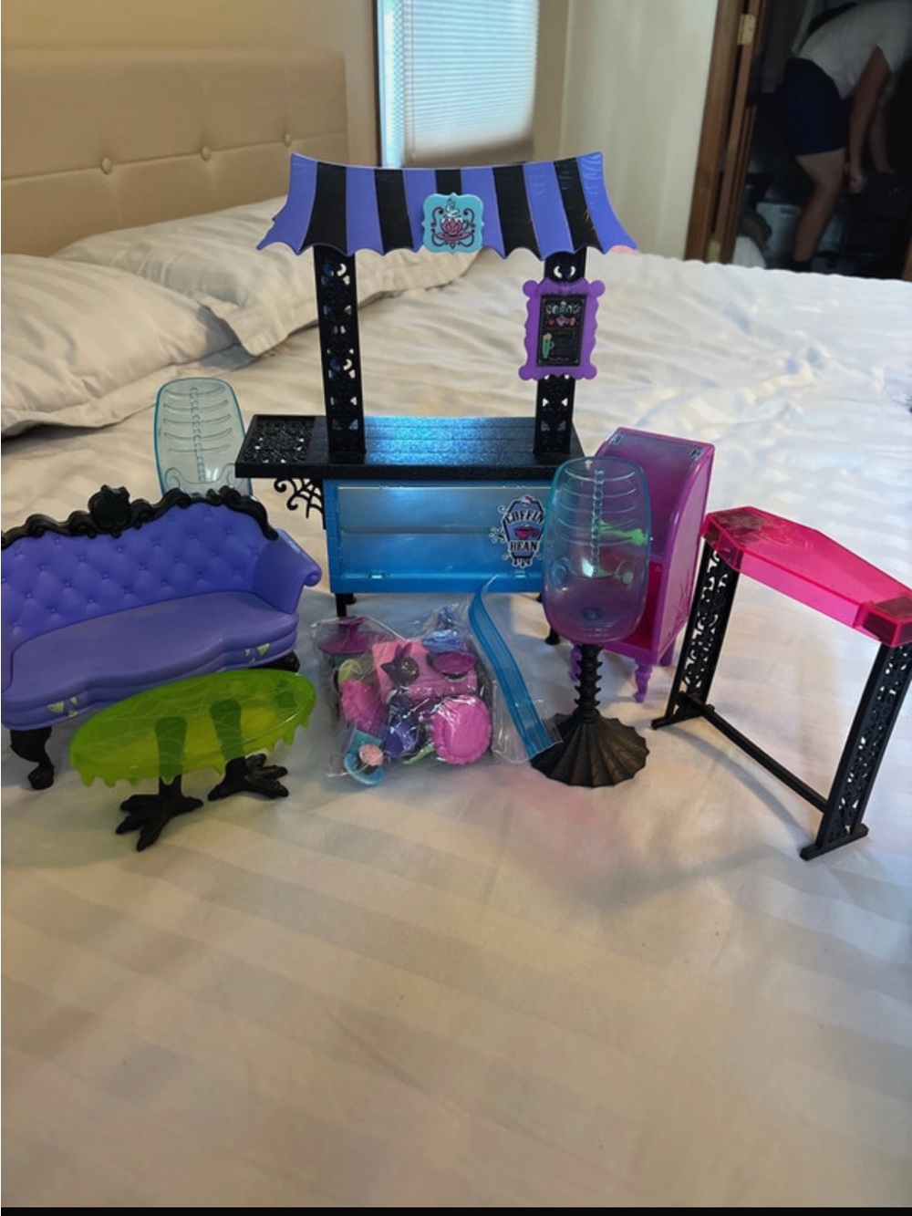 monster high purple and neon playset furniture accessories
